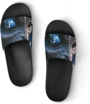 Alien Watching The Earth Slippers Indoor Outdoor Unisex House Slipper Shower Slippers Non-Slip Open Toe Shoes