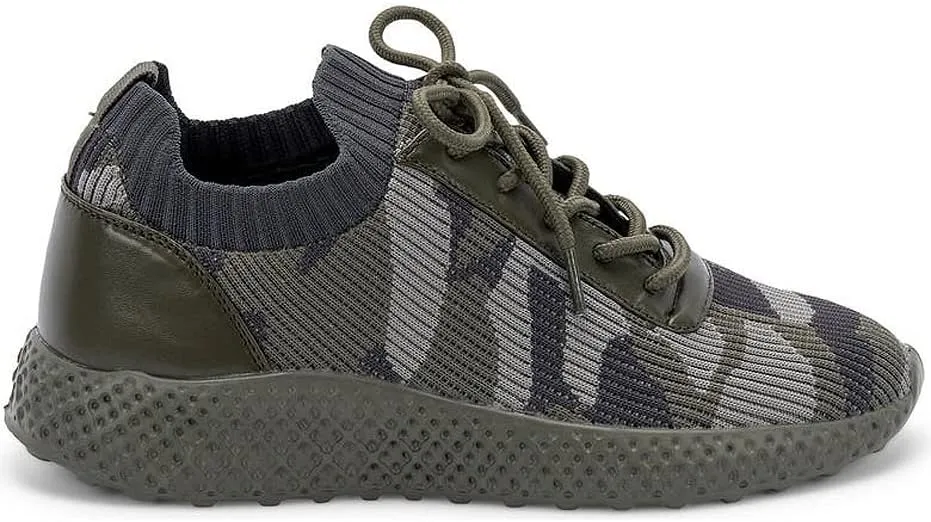 Blondo Women's Shay Waterproof Sneaker