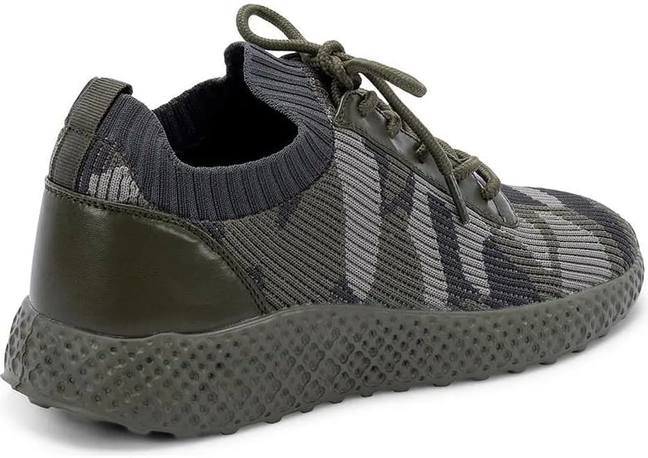 Blondo Women's Shay Waterproof Sneaker