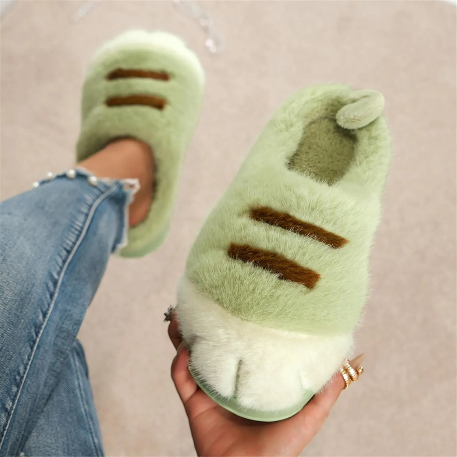 Cat Paw Slippers, Cat Slippers for Women 3D Cat Paw Cartoon Slipper Warm Fluffy Furry Winter Indoor Outdoor Slides