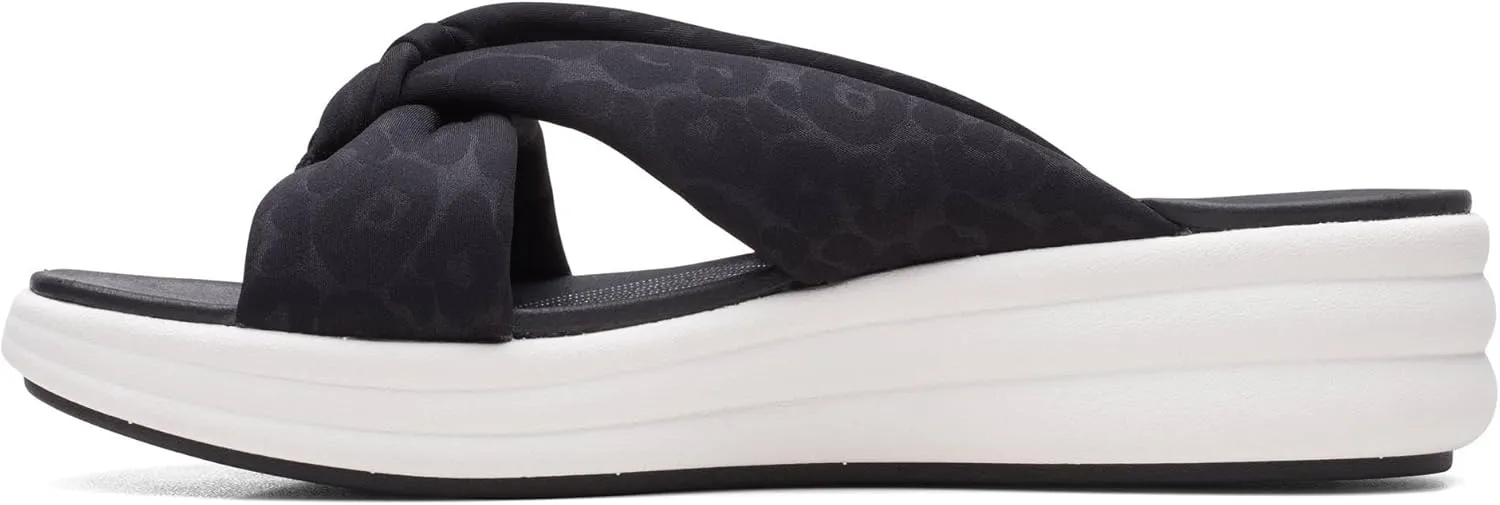 Clarks Women's Drift Ave Flat Sandal