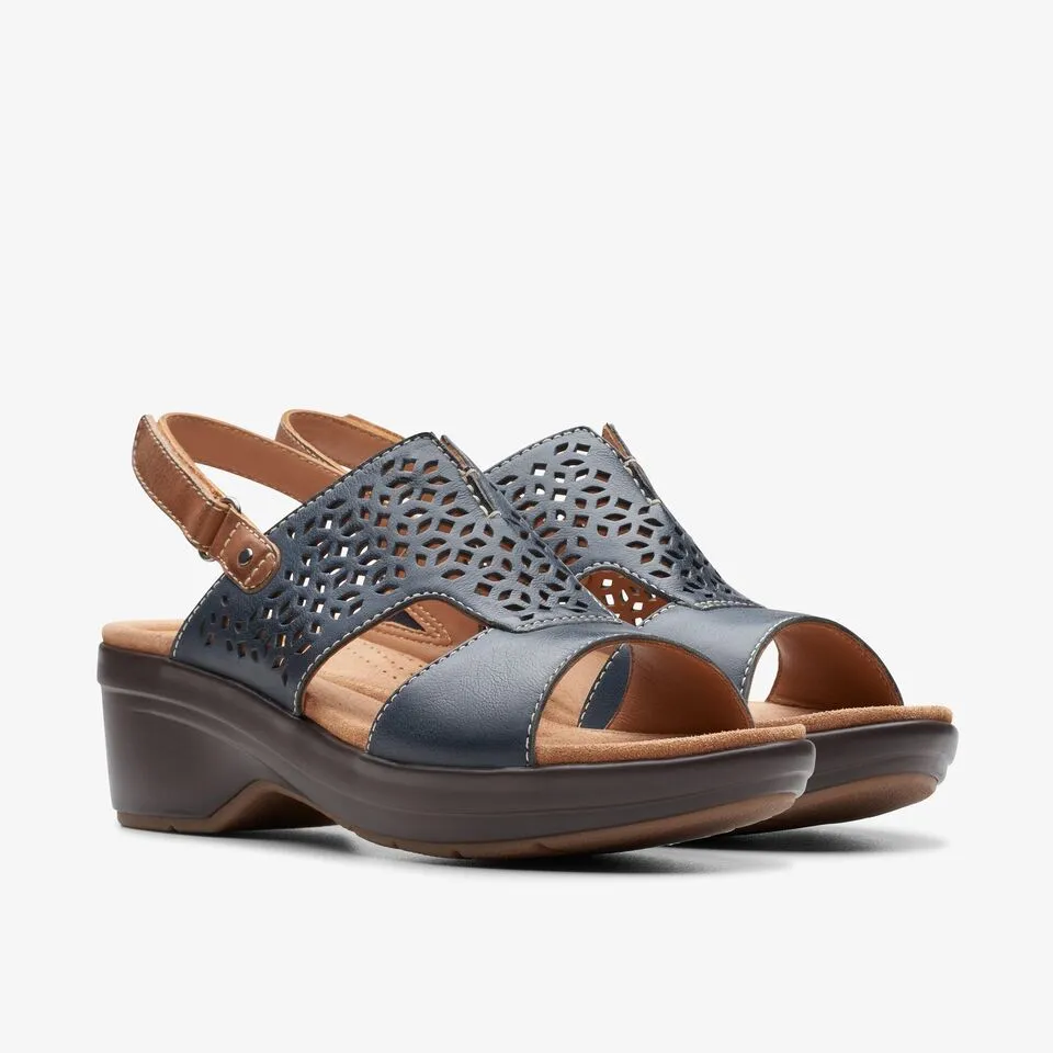 Clarks Women's Tuleah Sun Black | Navy Leather