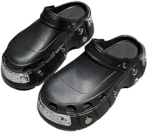 Clogs Fashion Women Men Thick Bottom Rivet Clogs Outdoor Slippers Summer Sandals Unisex Garden Shoes