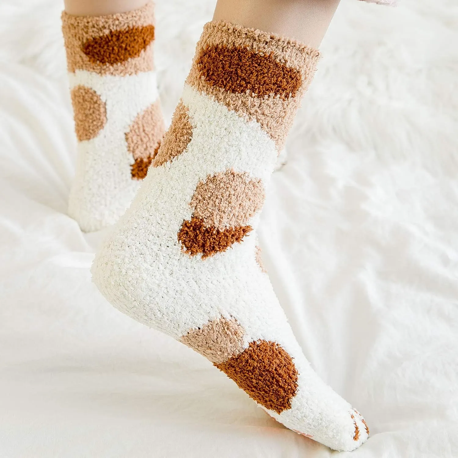 ELFJOY Women Girls Cute Kitty Cat Paws Slipper Socks with Grippers - Fuzzy Anti-Skid Socks(5 Pairs)