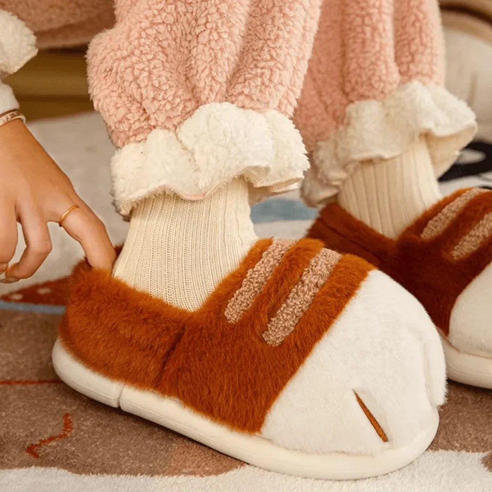 Feline Paws Cozy Slippers – Soft, Warm, and Perfect for Cat Lovers