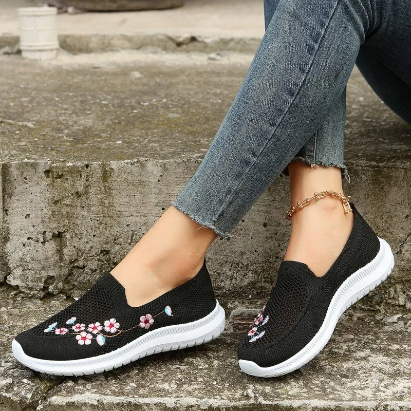 Floral Embroidered Breathable Shoes