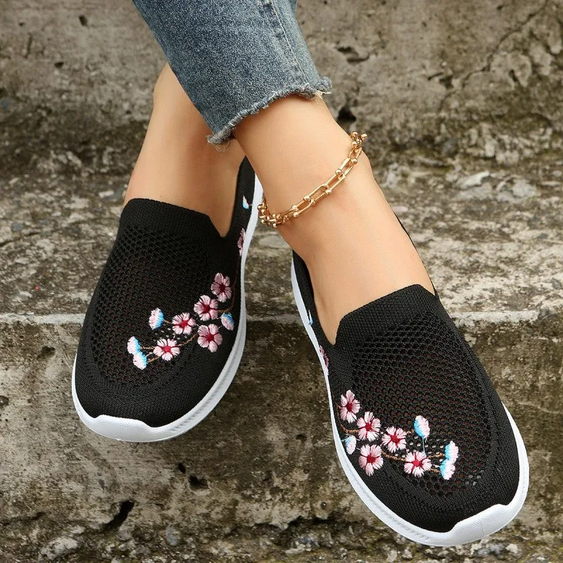 Floral Embroidered Breathable Shoes