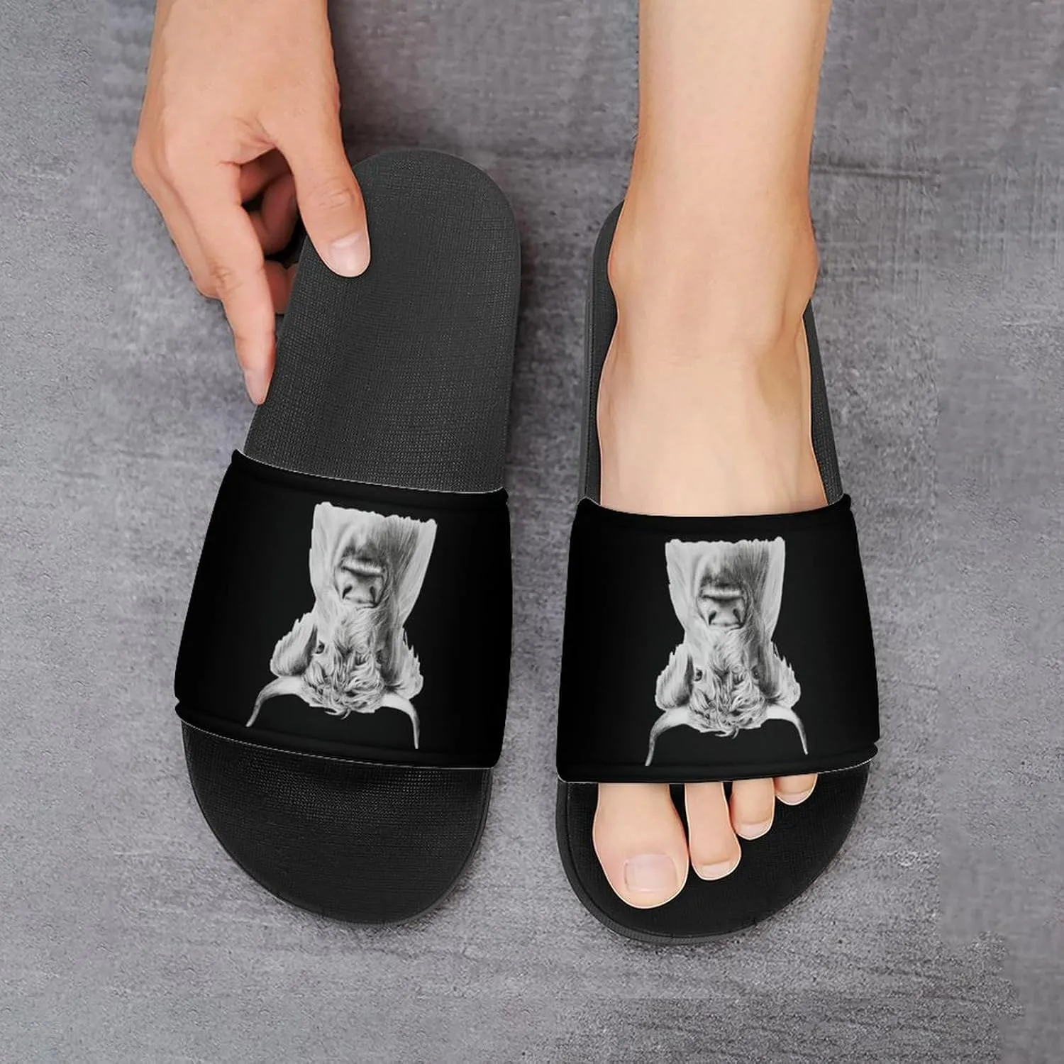 Funny Highland Cow House Slippers for Women Men Shower Slides Bathroom Sandals