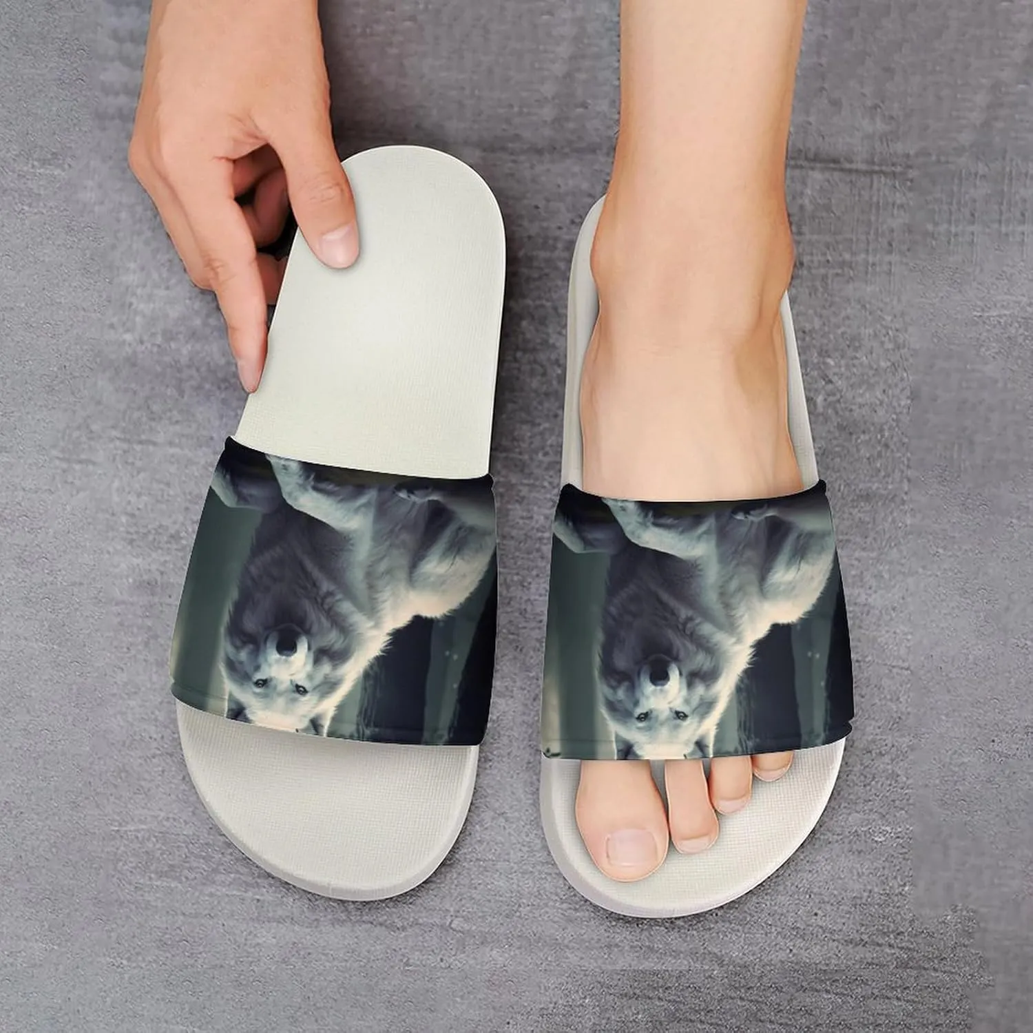 Goodaily White Wolf Wolves Open Toe Slippers for Women And Men Non Slip Shower Slippers Home Slippers