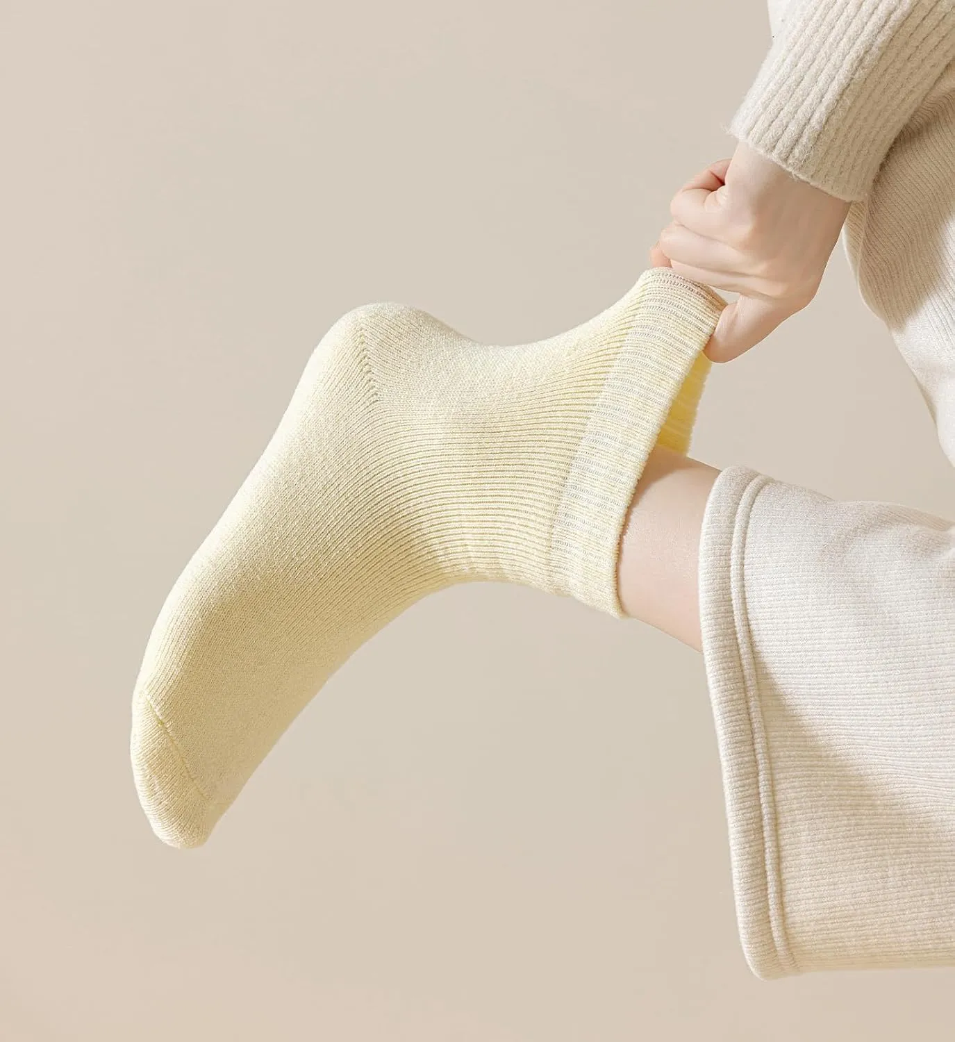 KANAV 7 Pairs Warm Winter Socks for Women Thick Thermal Boot Socks Comfy Slouchy Fuzzy Slipper Socks Cozy Chunky Ankle Socks