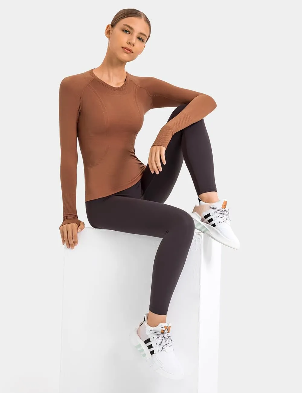 LUYAA Women's Workout Tops Long Sleeve Shirts Yoga Sports Breathable Gym Athletic Top Slim Fit