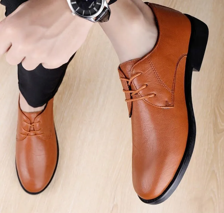 Man Brogue Shoes Men's Casual Retro Wedding Work Business Shoes Classic Pointed Toe Slip-On Shiny Checkered Comfortable Dress Loafers