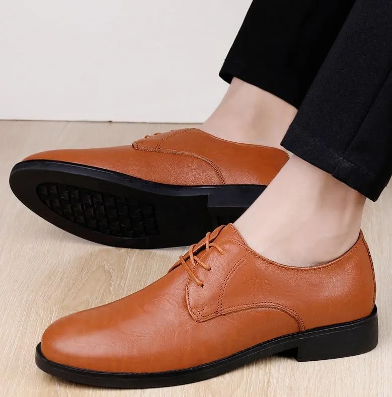 Man Brogue Shoes Men's Casual Retro Wedding Work Business Shoes Classic Pointed Toe Slip-On Shiny Checkered Comfortable Dress Loafers