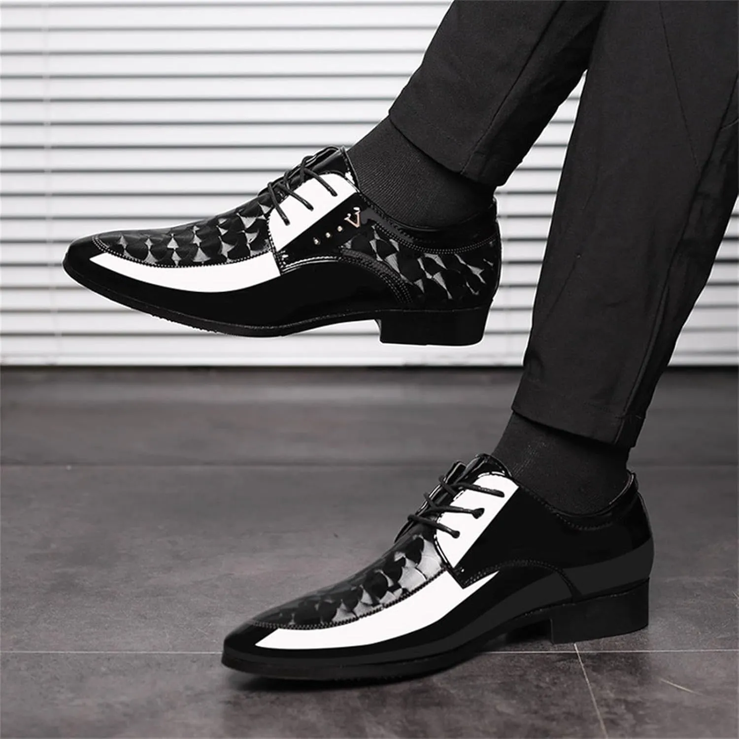 Men's Patent Leather Oxford Formal Business Dress Shoes Italy Modern Suit Tuxedo Shoes
