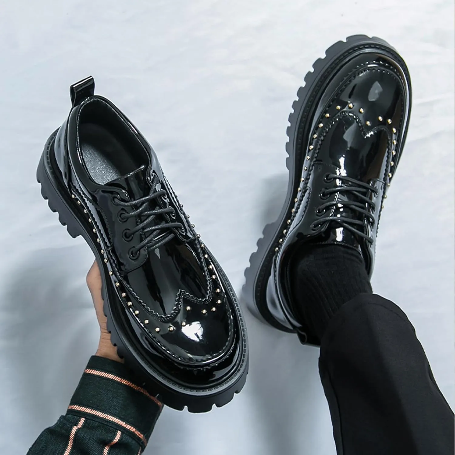 Men's Patent Leather Platform Wingtip Oxford Shoes with Rivets Round Toe Lace Up Lug Sole Brogue Dress Shoes Comfortable Business Work Causal Derby Oxfords