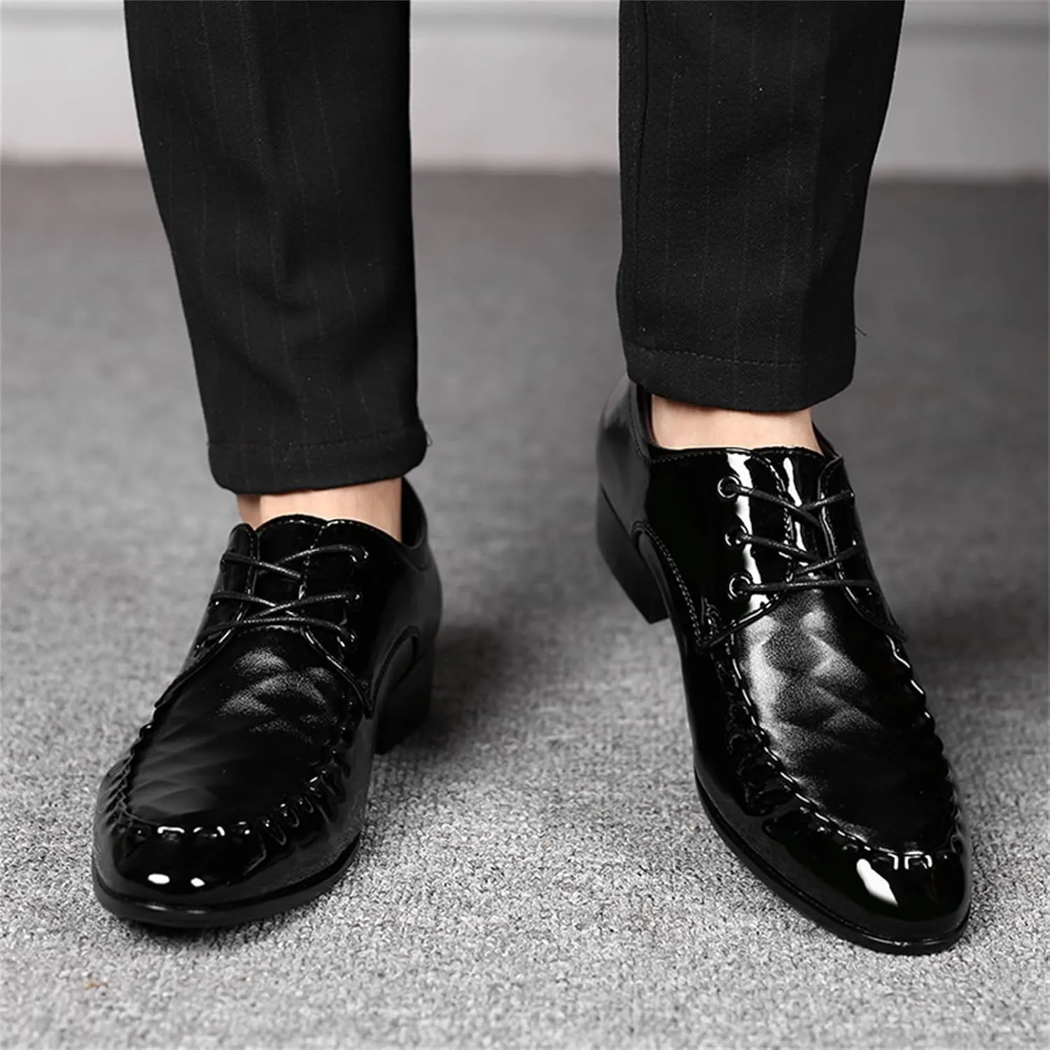 Men's Shiny Patent Leather Dress Shoes Formal Business Casual Oxford Trendy Plaid Upper Tuxedo Shoes for Men