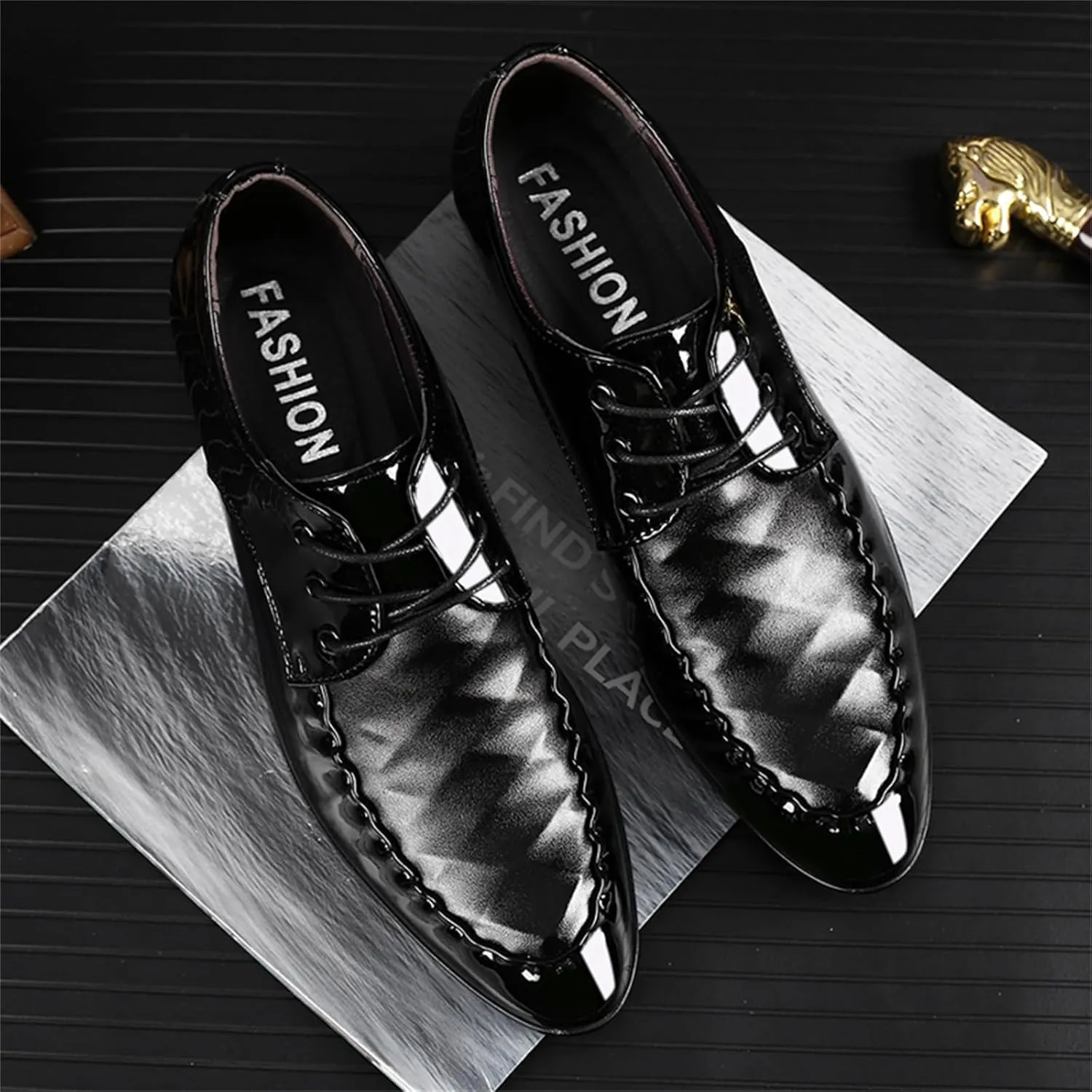 Men's Shiny Patent Leather Dress Shoes Formal Business Casual Oxford Trendy Plaid Upper Tuxedo Shoes for Men