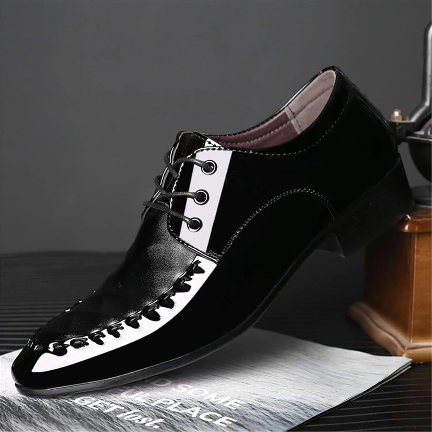 Men's Shiny Patent Leather Dress Shoes Formal Business Casual Oxford Trendy Plaid Upper Tuxedo Shoes for Men