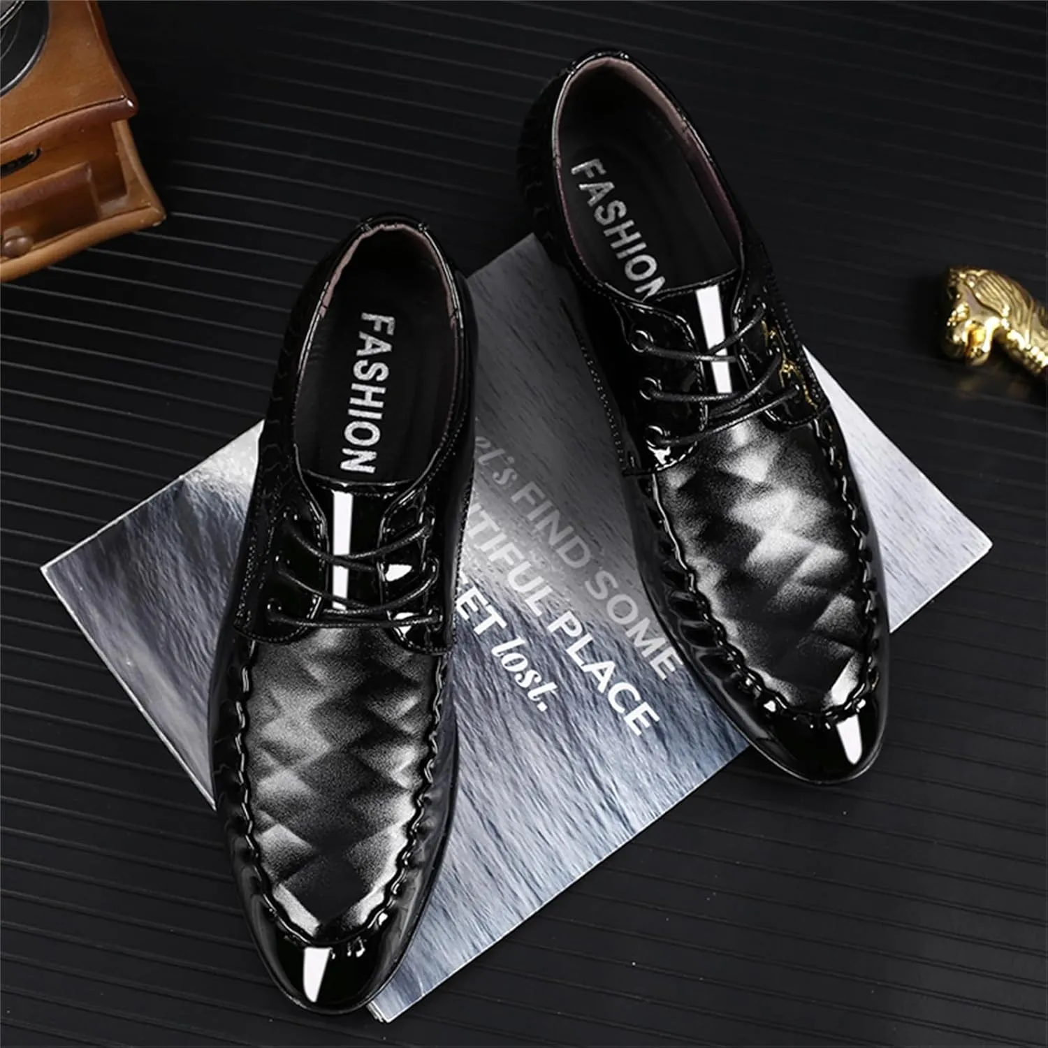 Men's Shiny Patent Leather Dress Shoes Formal Business Casual Oxford Trendy Plaid Upper Tuxedo Shoes for Men