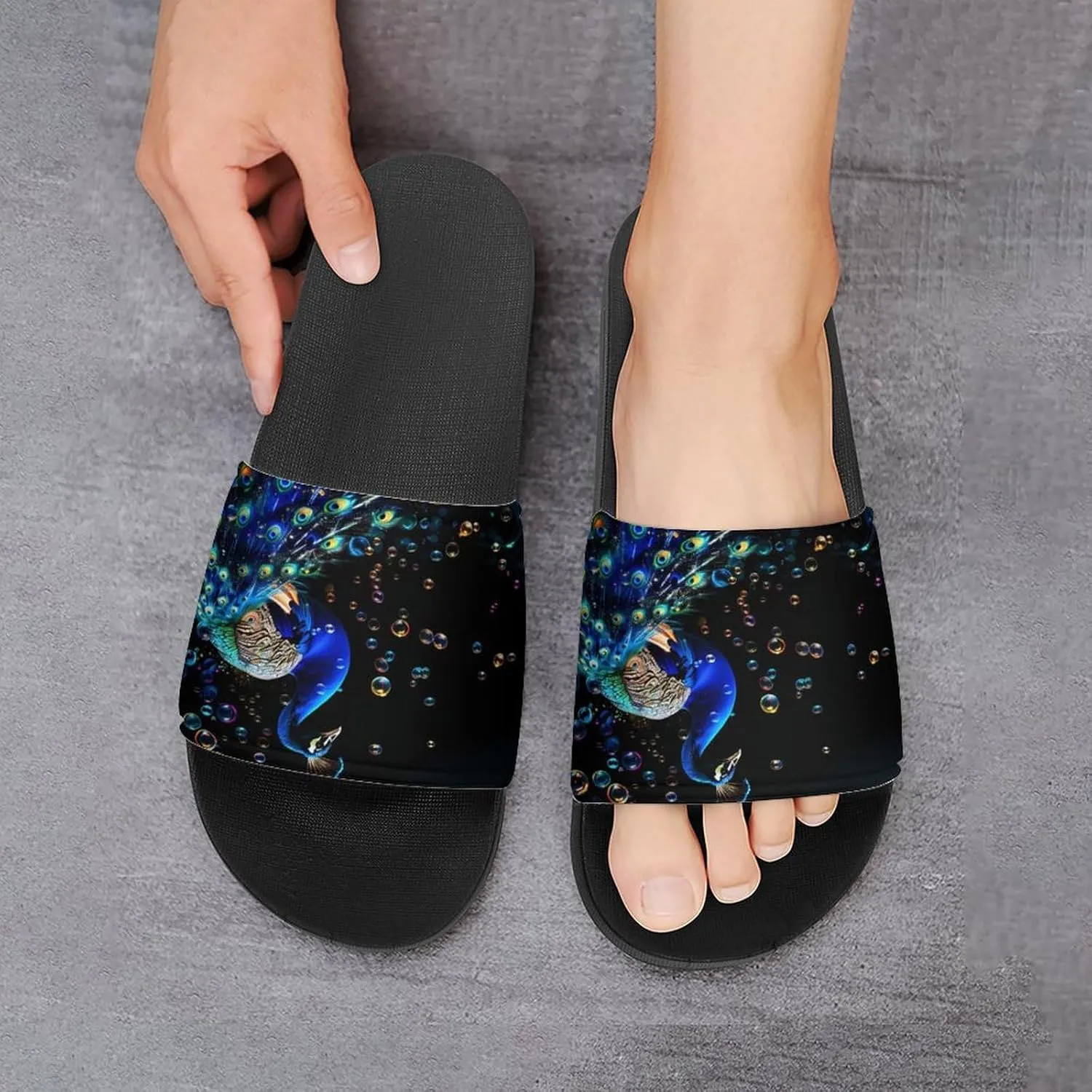 Peacock Slippers for Women Men Anti-Slip Shower Slides Open Toe Slippers for Home Outdoor Beach