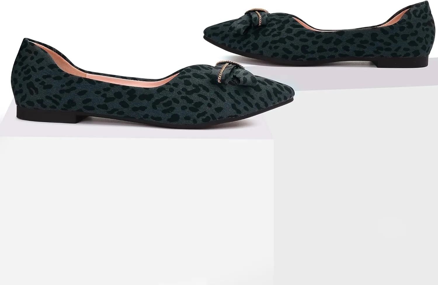 Pointed end Women Flat Shoes Classic Leopard Print Flat Shoes with Bow Decoration, Casual and Comfortable Flat Shoes