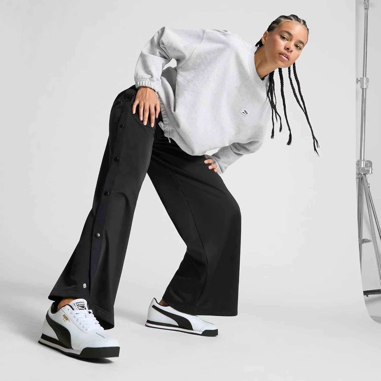 PUMA Women's Roma Shoes Sneaker