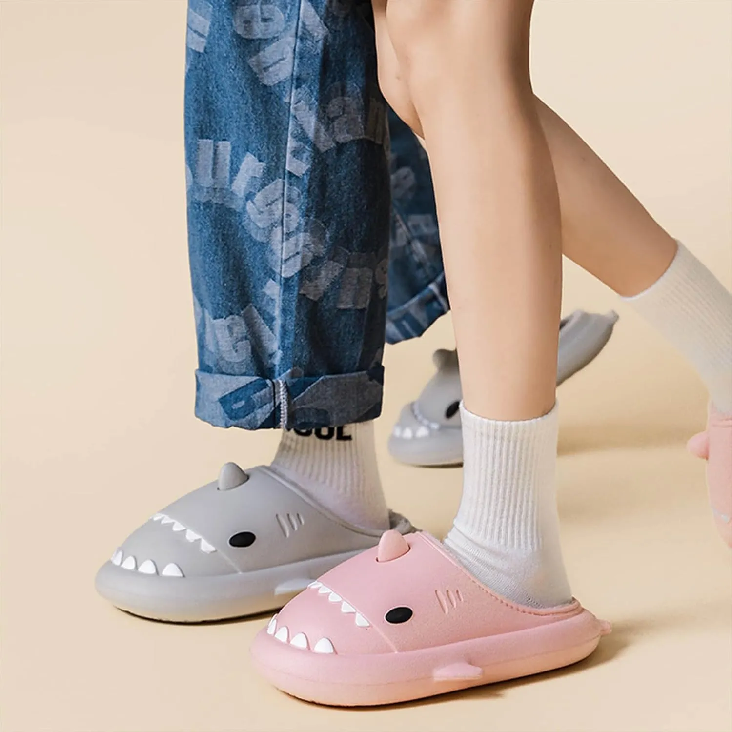 Shark Slippers For Women Men Cozy Funny Fuzzy Slippers For Women Bedroom Slippers House Shoes Slippers Cute Animal Non Slip Warm Slippers For Fall and Winter Indoor Outdoor