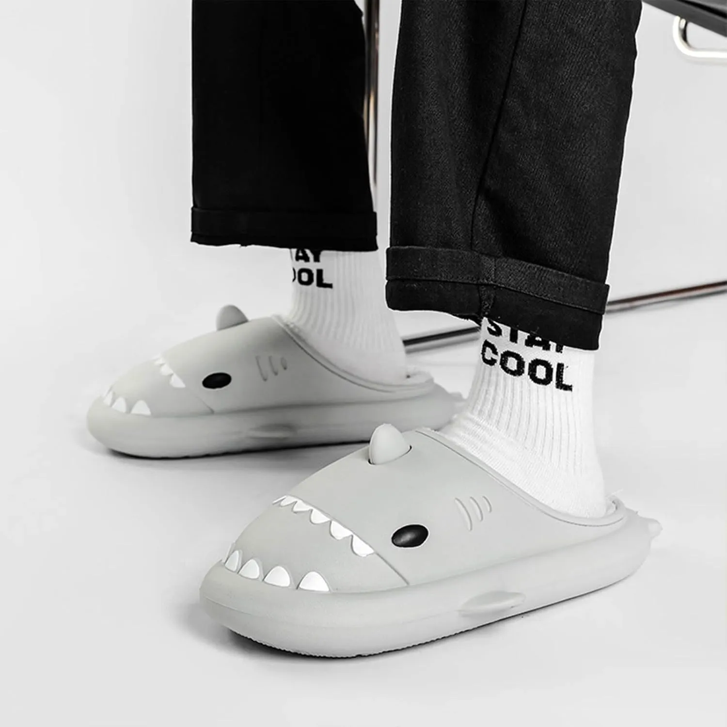 Shark Slippers For Women Men Cozy Funny Fuzzy Slippers For Women Bedroom Slippers House Shoes Slippers Cute Animal Non Slip Warm Slippers For Fall and Winter Indoor Outdoor