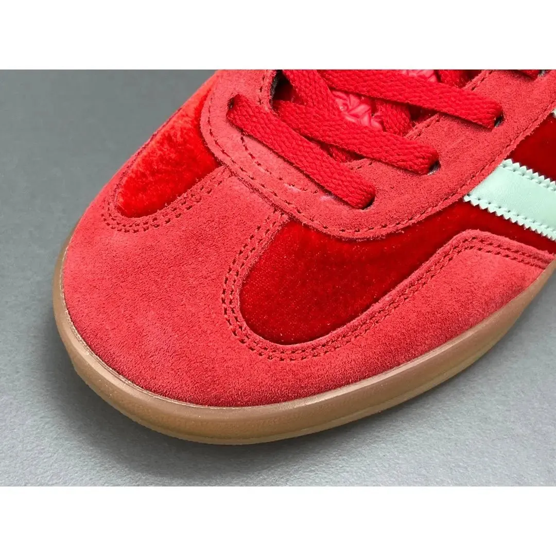 Slashed prices INDOOR Extensive selection RED GAZELLE ADIDAS
