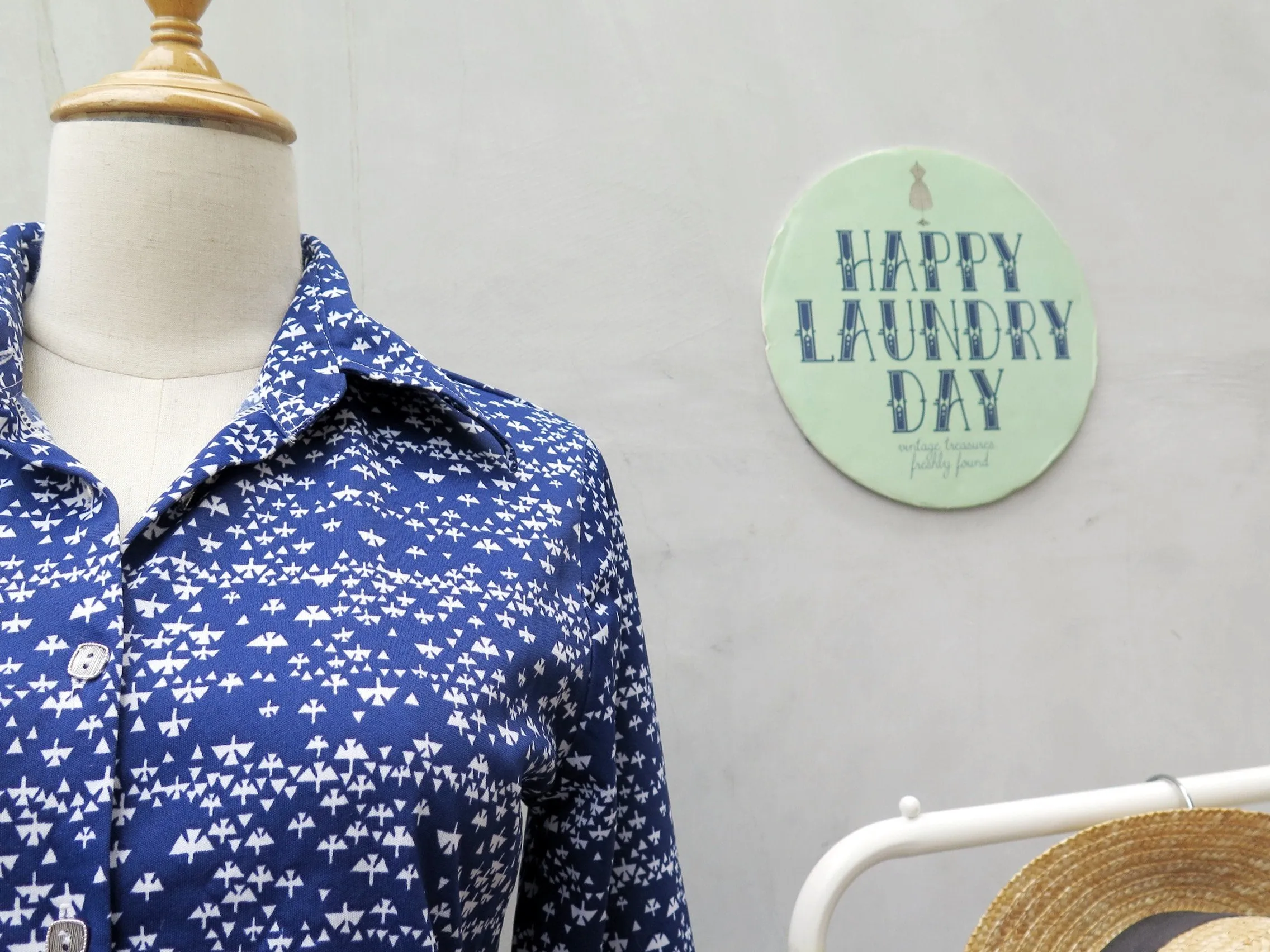 Three's a lucky no. | Vintage 1950s 1960s exaggerated collar Long-sleeve Dark blue and white pinwheel print Shirt