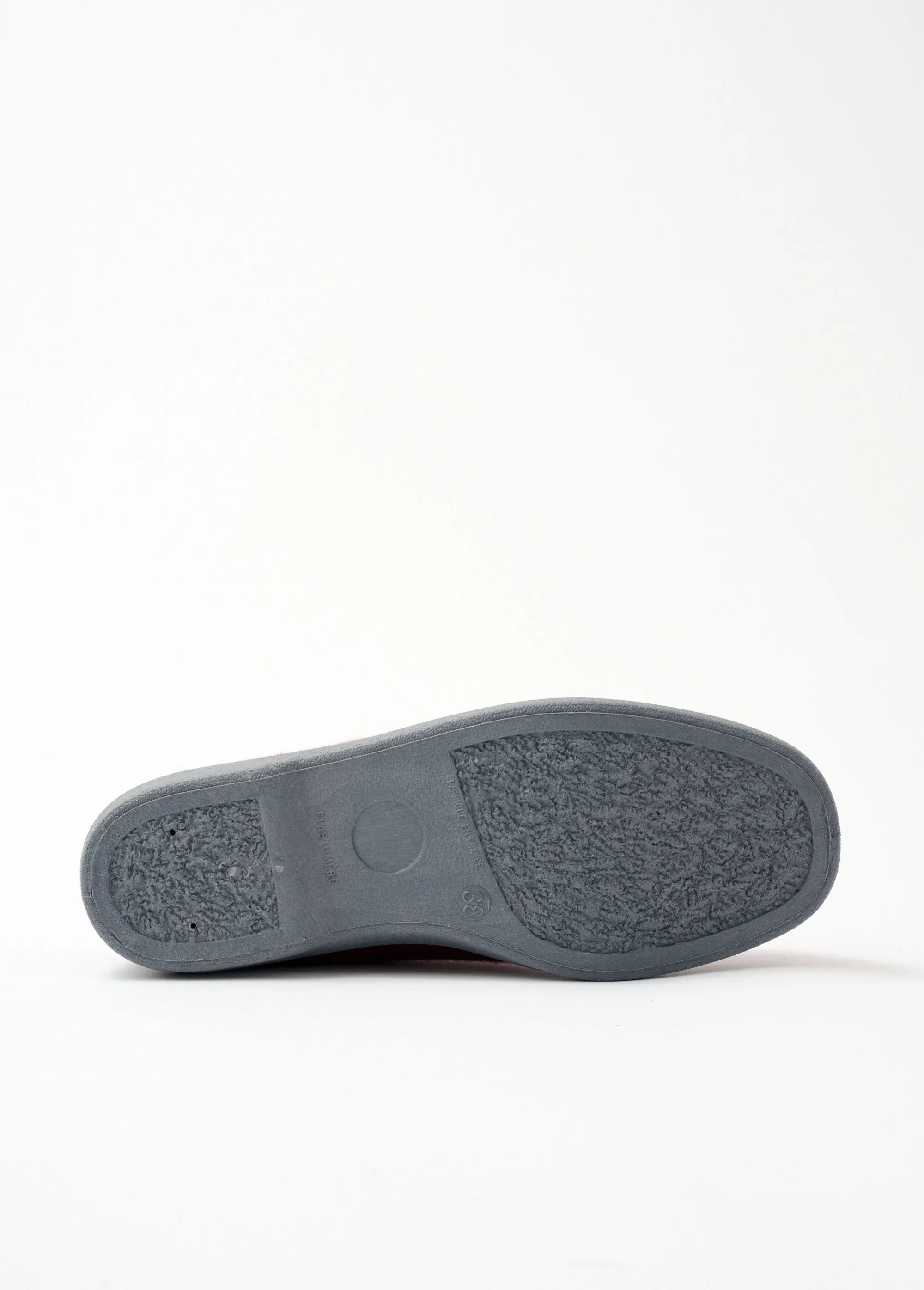 Wide embroidered high slippers