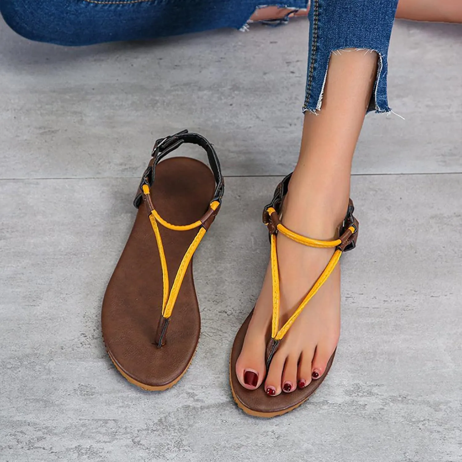 Women’s Classic Retro T-Strap Sandals Summer Beach Thong Flats with Adjustable Buckle Casual Soft Dressy Sandal
