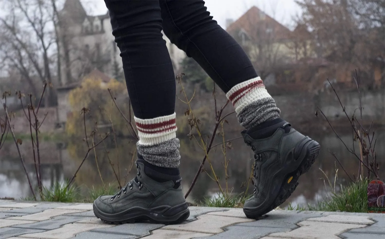 Women’s Cozy Cabin Wool Crew Socks