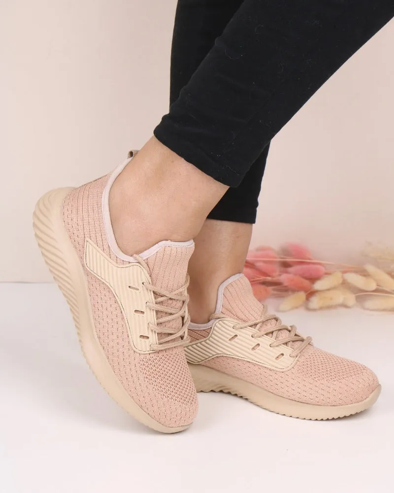 Women's Elite Sneakers 4130