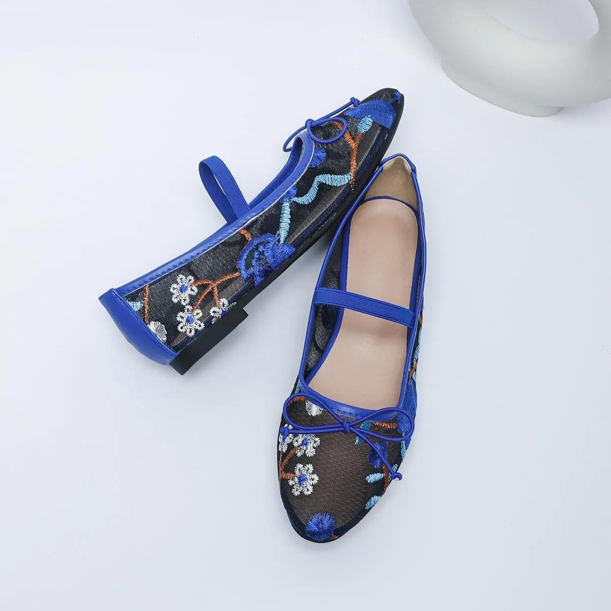 Women's Mesh Flat Mary Janes Embroidered Floral Buckled Strap Flats Casual Comfortable Round Toe Ballerina Shoes
