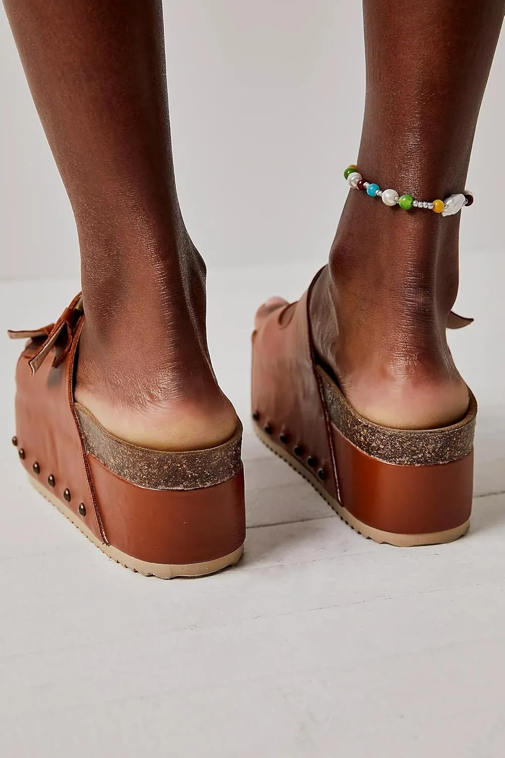 Yishaweiqi Women's Suede Platform Sandals Comfortable Cork Footbed Studded Flatform Sandals Adjustable Buckle Straps Flat Clogs Slide Sandals